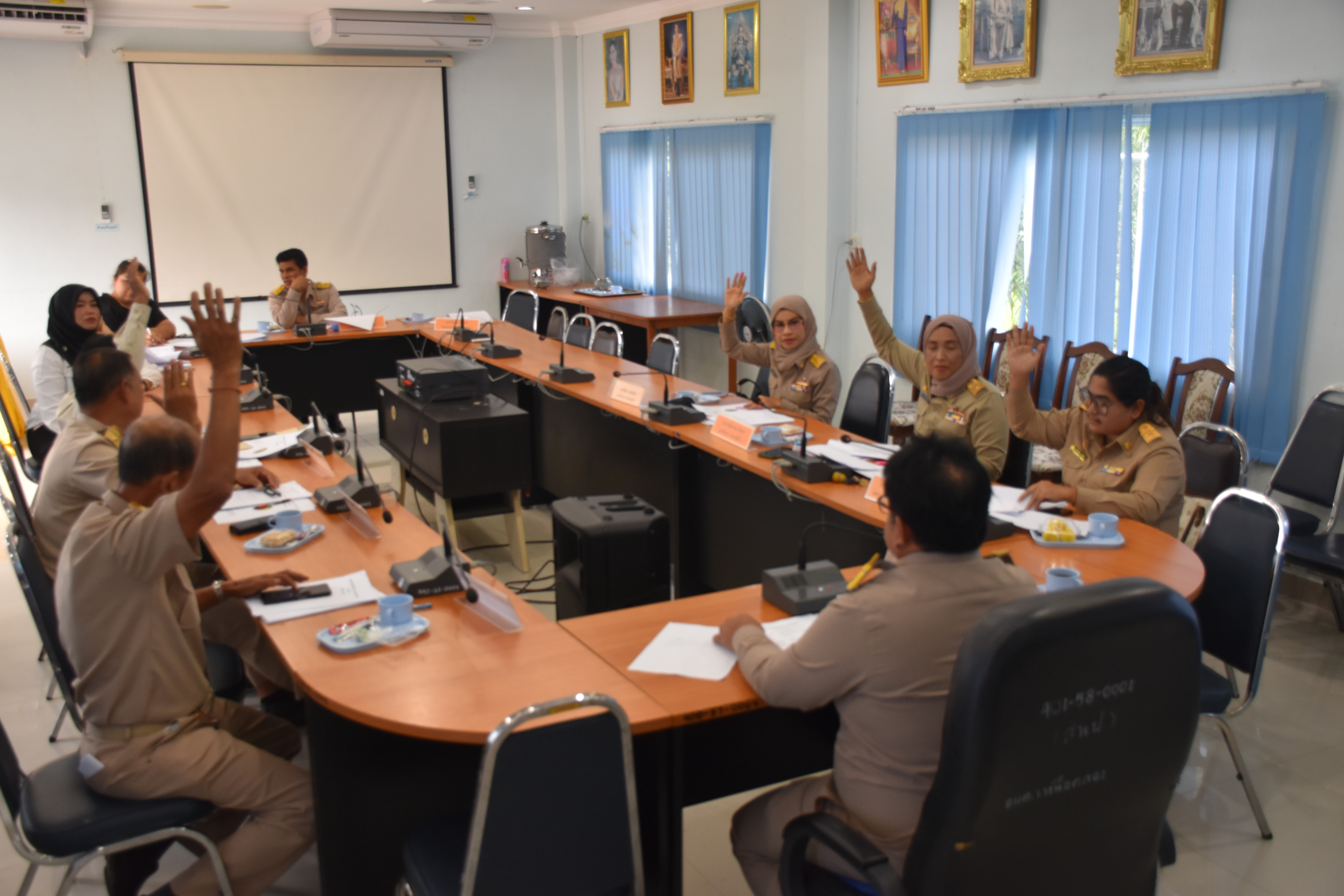 ประชุมสภาองค์การบริหารส่วนตำบลเหนือคลอง
สมัยวิสามัญ  สมัยที่ 3/2568